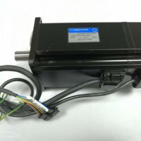 Q2AA08100DXS5X YG12 YSR_