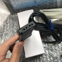 KHM-M654E-00XFŴYG200L